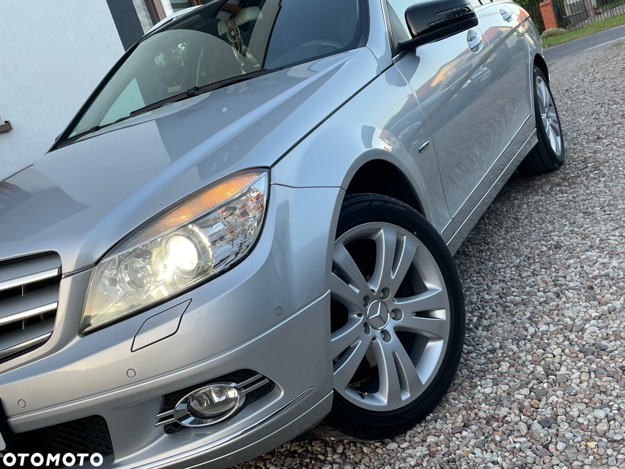 Mercedes-Benz Klasa C 180 T Kompressor Automatik BlueEFFICIENCY Avantgarde - 32