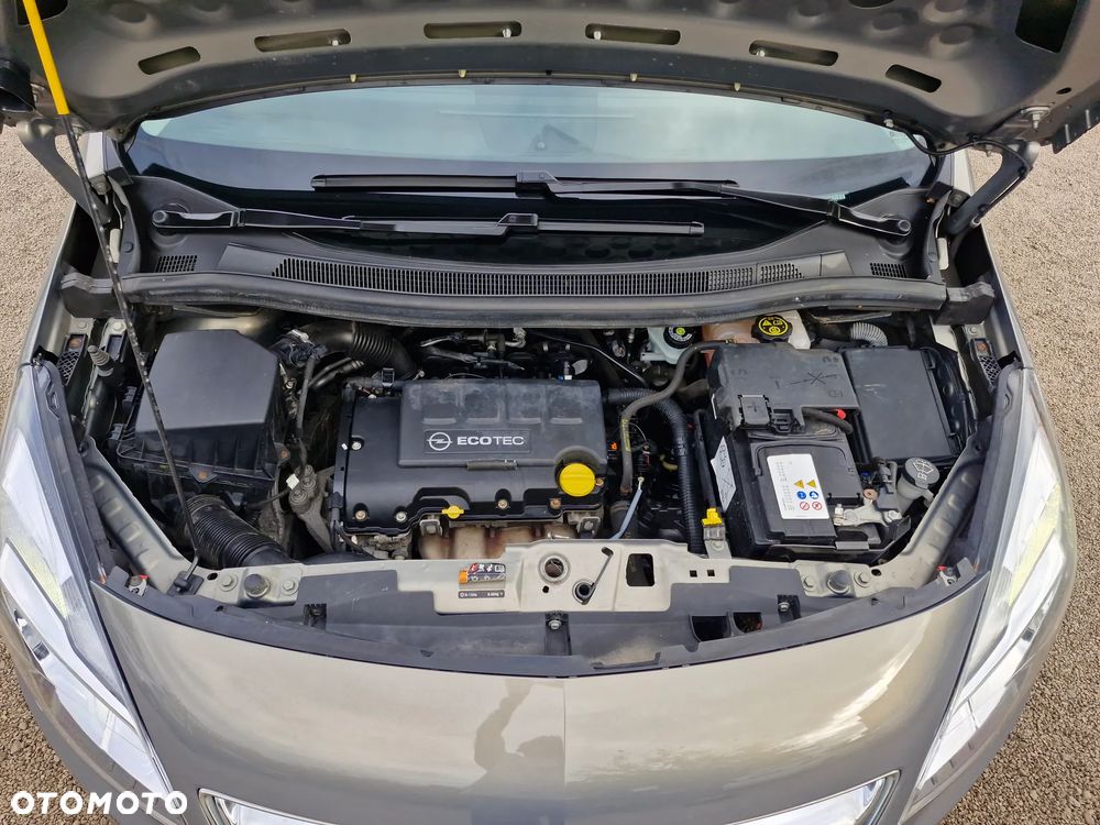 Opel Meriva 1.4 Cosmo - 26