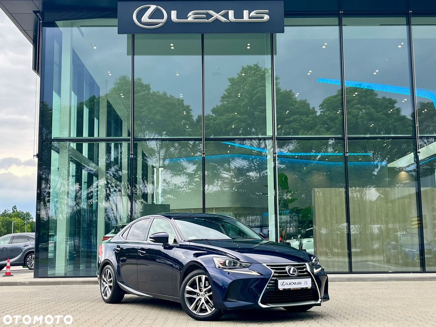 Lexus IS 200t Elegance - 1