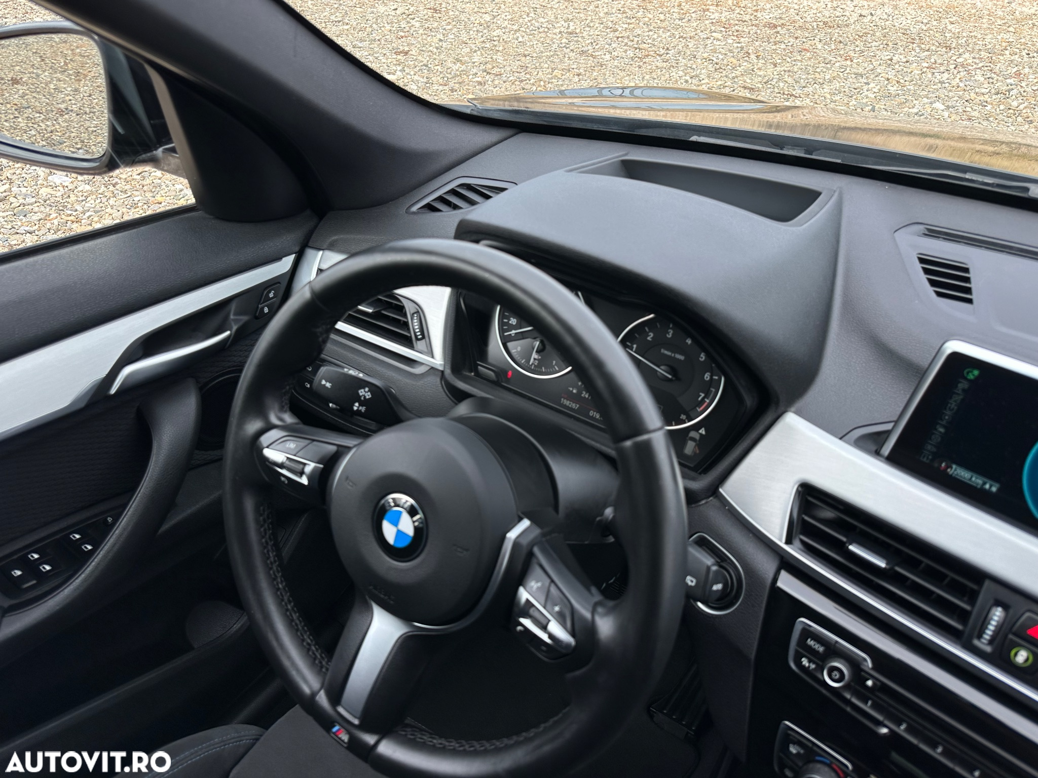 BMW X1 xDrive25i AT M Sport - 25