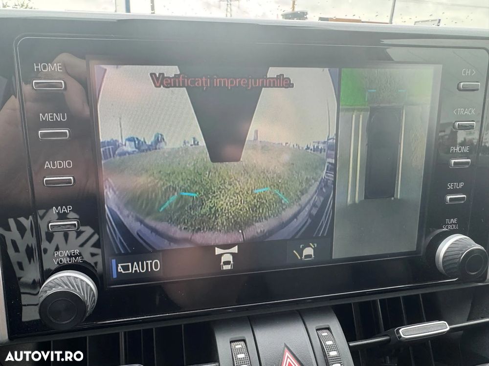 Toyota RAV4 - 10