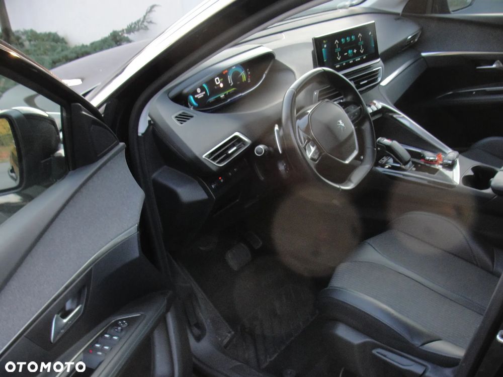 Peugeot 3008 Hybrid 225 e-EAT8 Allure - 8