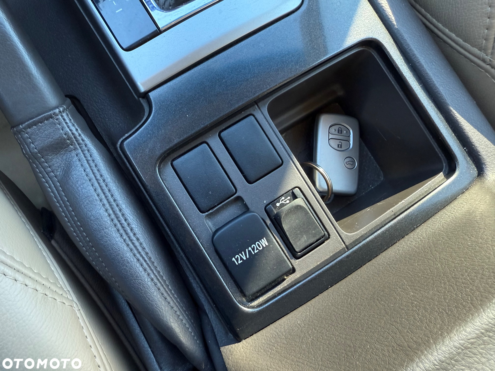 Toyota Land Cruiser - 34
