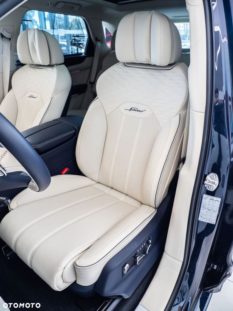 Bentley Bentayga - 10