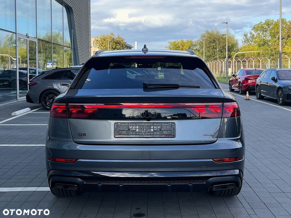 Audi Q8 - 11