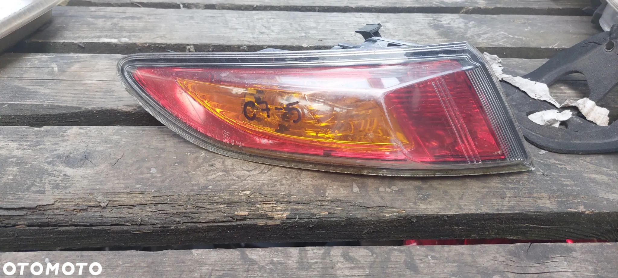 .  TYL TYLNA LAMPA LEWA HONDA CIVIC 8 UFO - 1