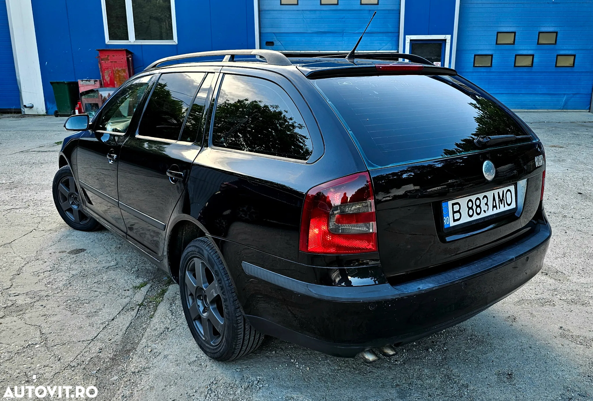 Skoda Octavia Combi 2.0 TDI Elegance Automatic - 3
