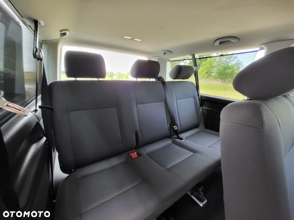 Volkswagen Caravelle - 16