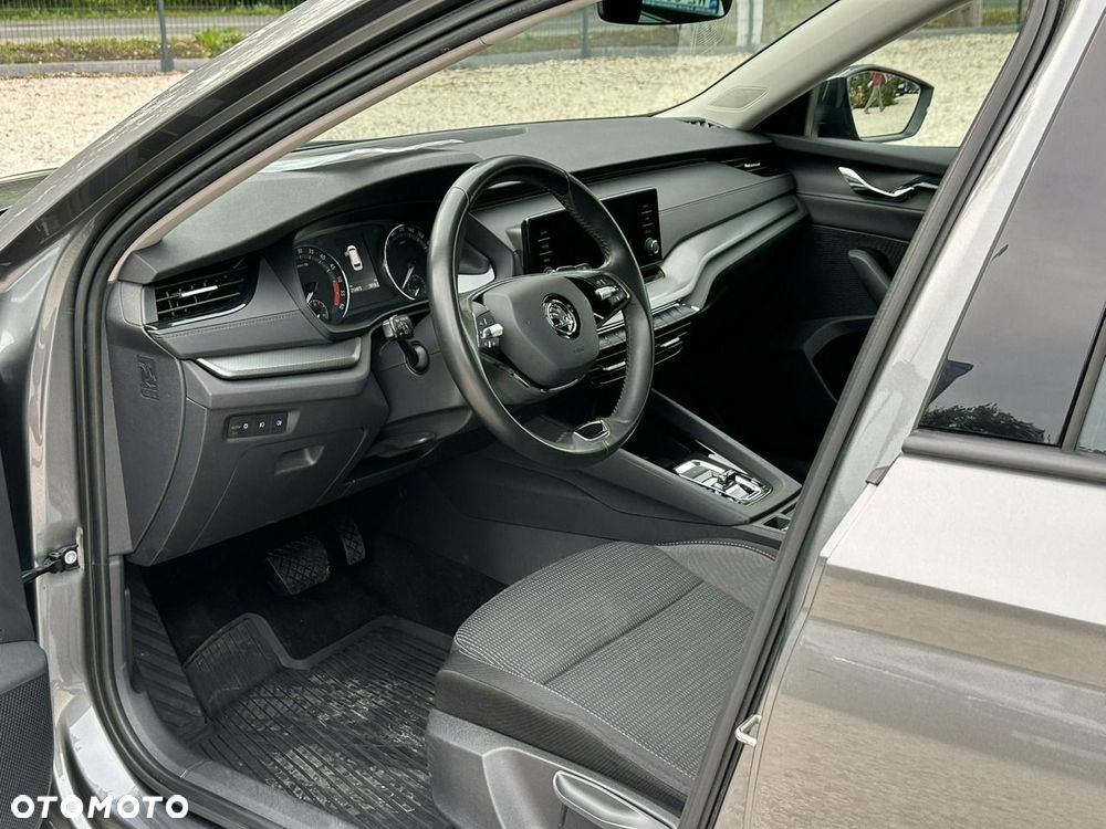 Skoda Octavia 2.0 TDI Ambition DSG - 11