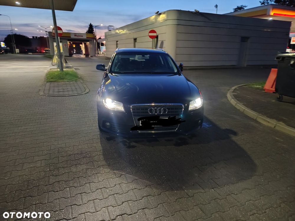 Audi A4 Avant - 4
