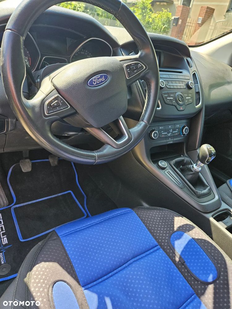 Ford Focus 1.5 TDCi Titanium - 6