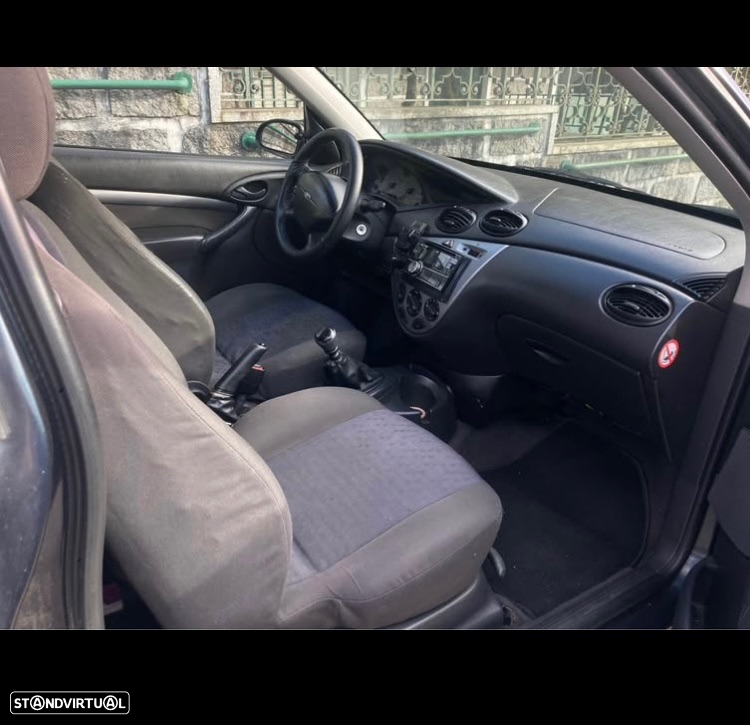 Ford Focus - 4