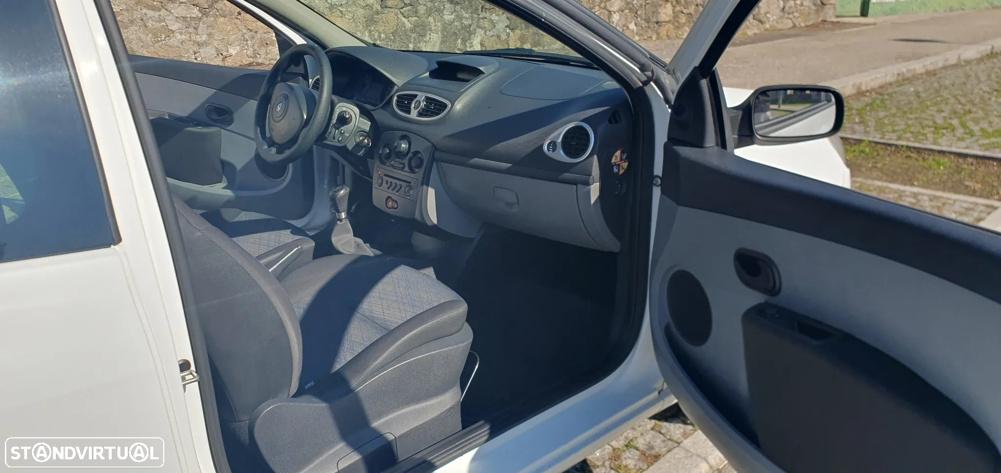 Renault Clio - 12