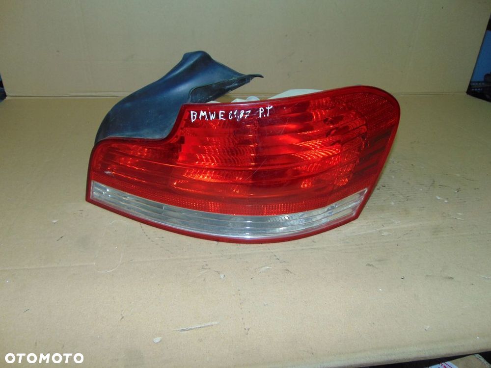 BMW 1 E82 E88 LAMPA PRAWA TYŁ BMW 1 COUPE - 1
