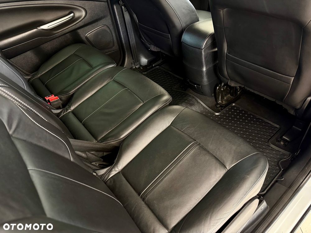 Ford S-Max 2.0 TDCi DPF Titanium X - 32