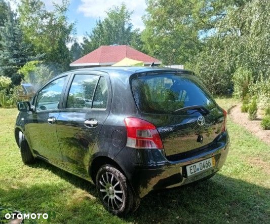 Toyota Yaris 1.33 VVT-i Cool - 4
