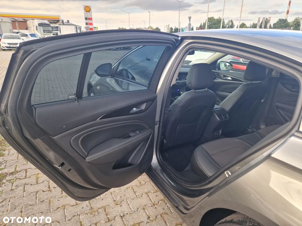 Opel Insignia - 23
