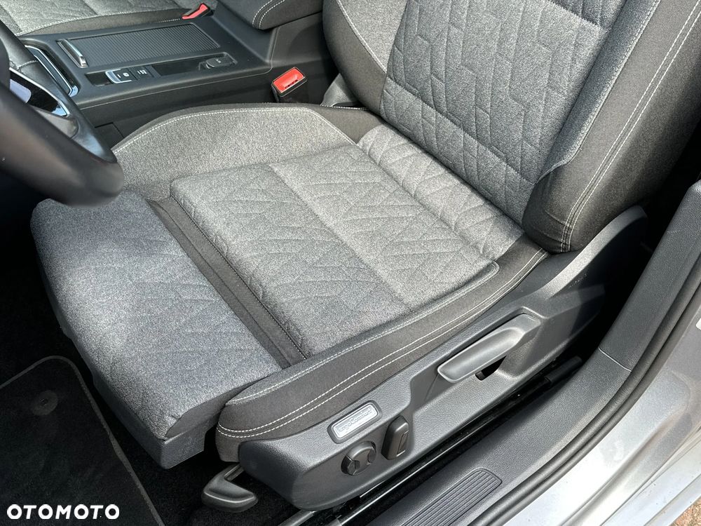 Volkswagen Passat 1.5 TSI EVO Business - 13