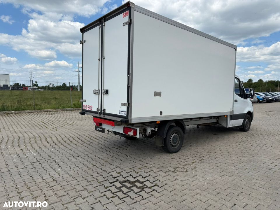 Mercedes-Benz Sprinter - 6