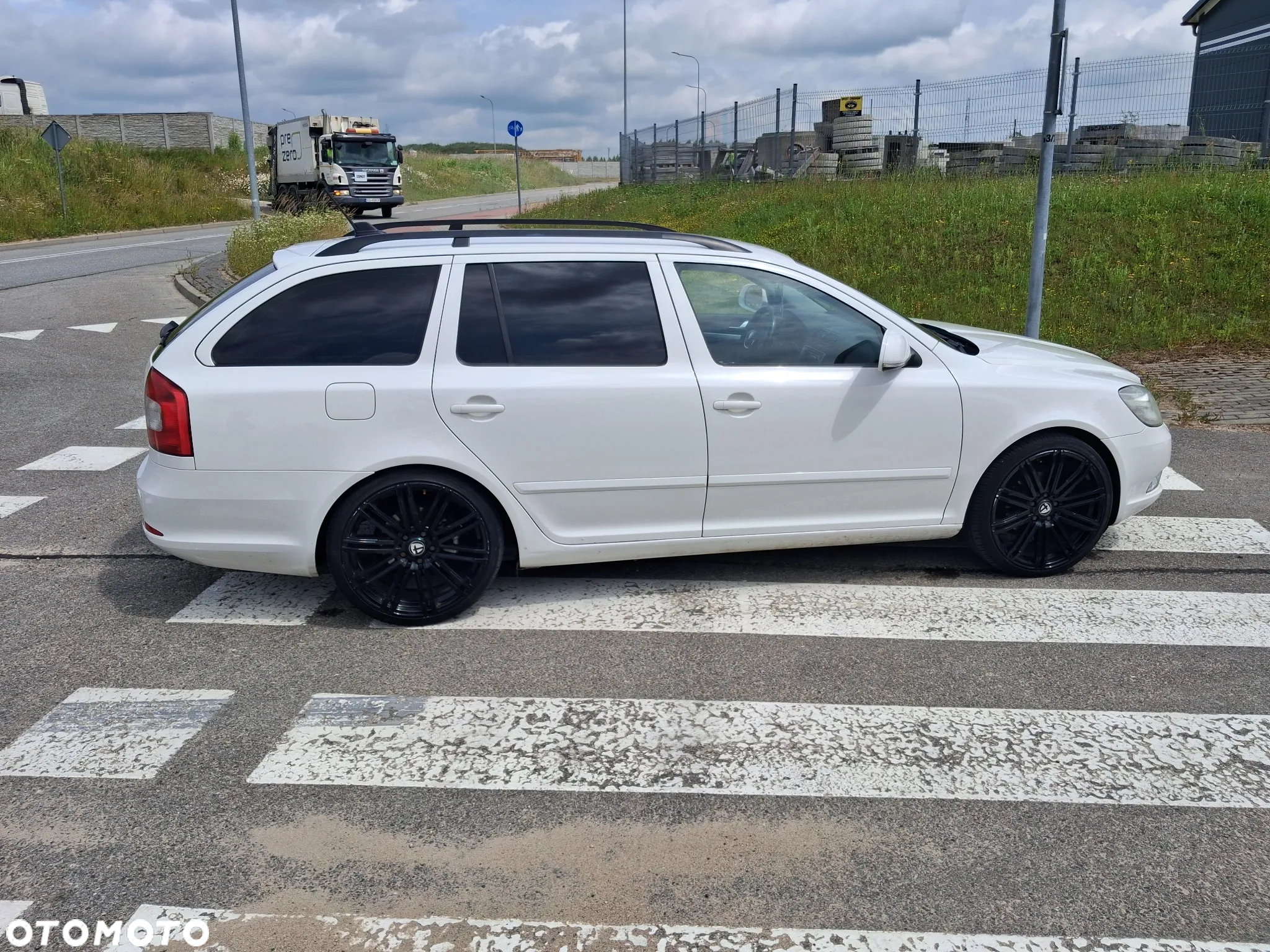 Skoda Octavia Combi 2.0 TDI DPF DSG Sport Edition - 26