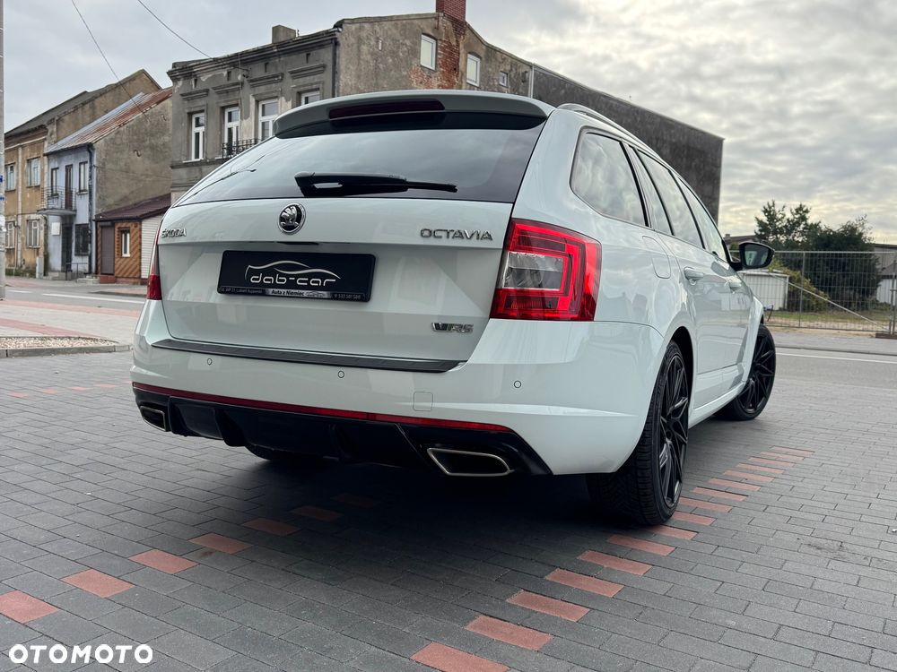 Skoda Octavia 2.0 TDI SCR RS DSG - 15