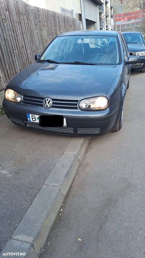 Volkswagen Golf 1.6 - 1