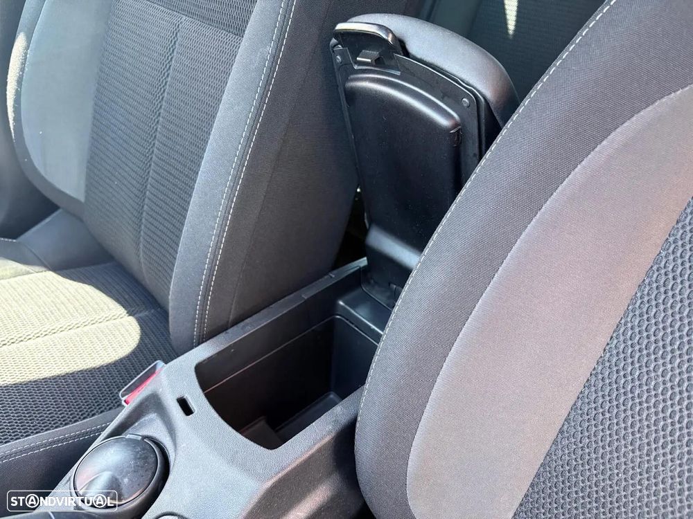 Citroën C4 1.6 BlueHDi Feel EAT6 - 34