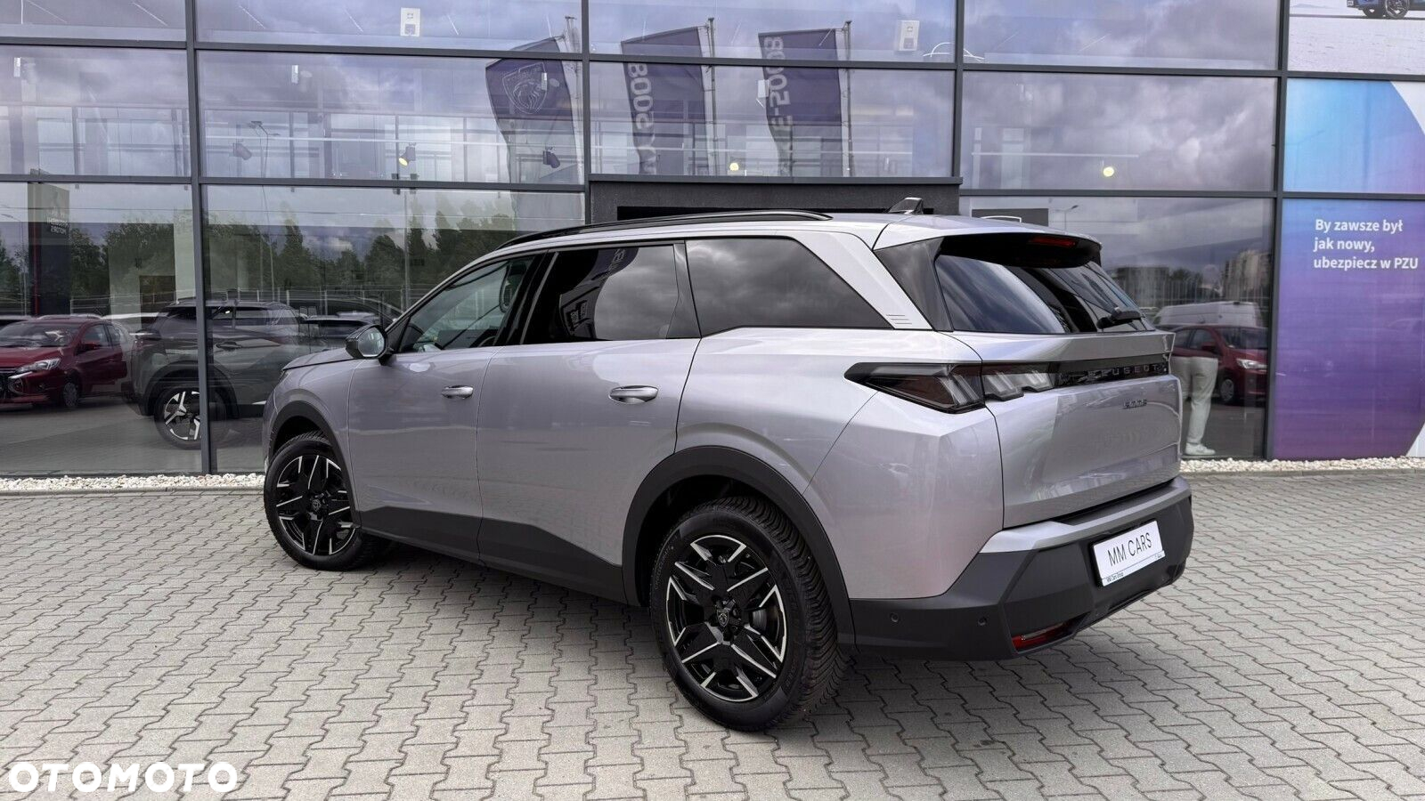 Peugeot 5008 - 8