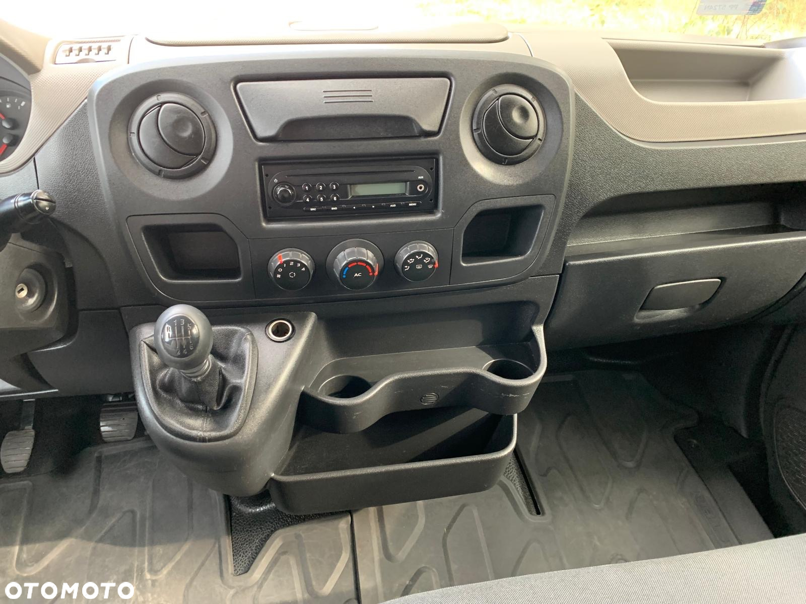 Renault Master - 18