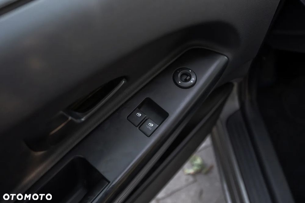 Kia Ceed 1.4 CVVT Attract - 22
