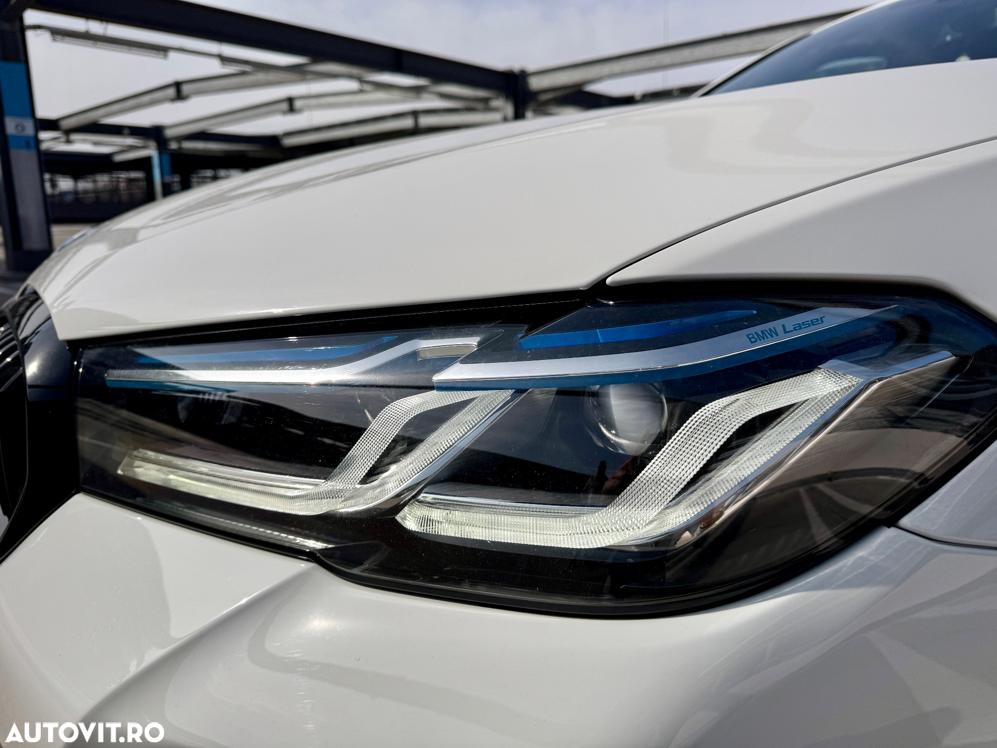 BMW Seria 5 530d xDrive AT MHEV - 8