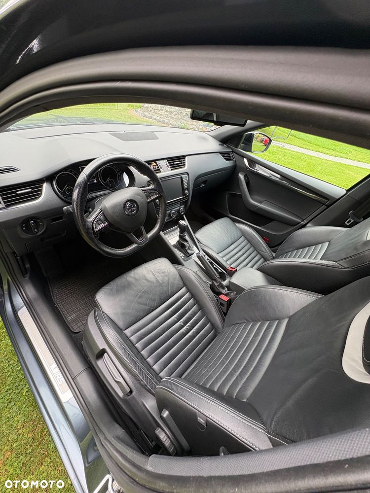 Skoda Octavia 2.0 TDI RS DSG - 14