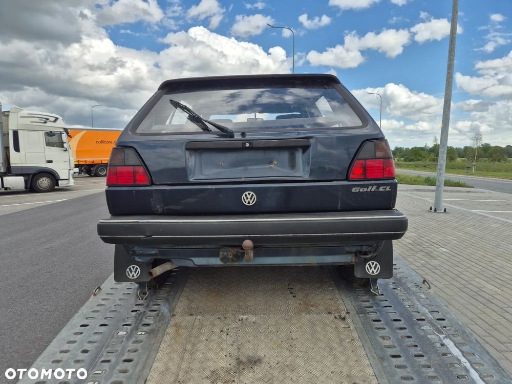 Volkswagen Golf 1.6 GL - 4