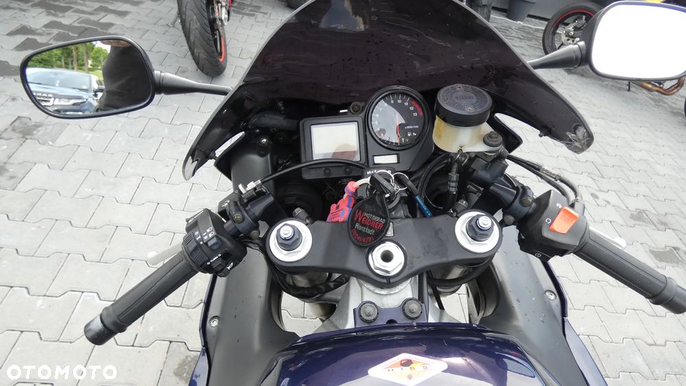 Honda CBR - 18