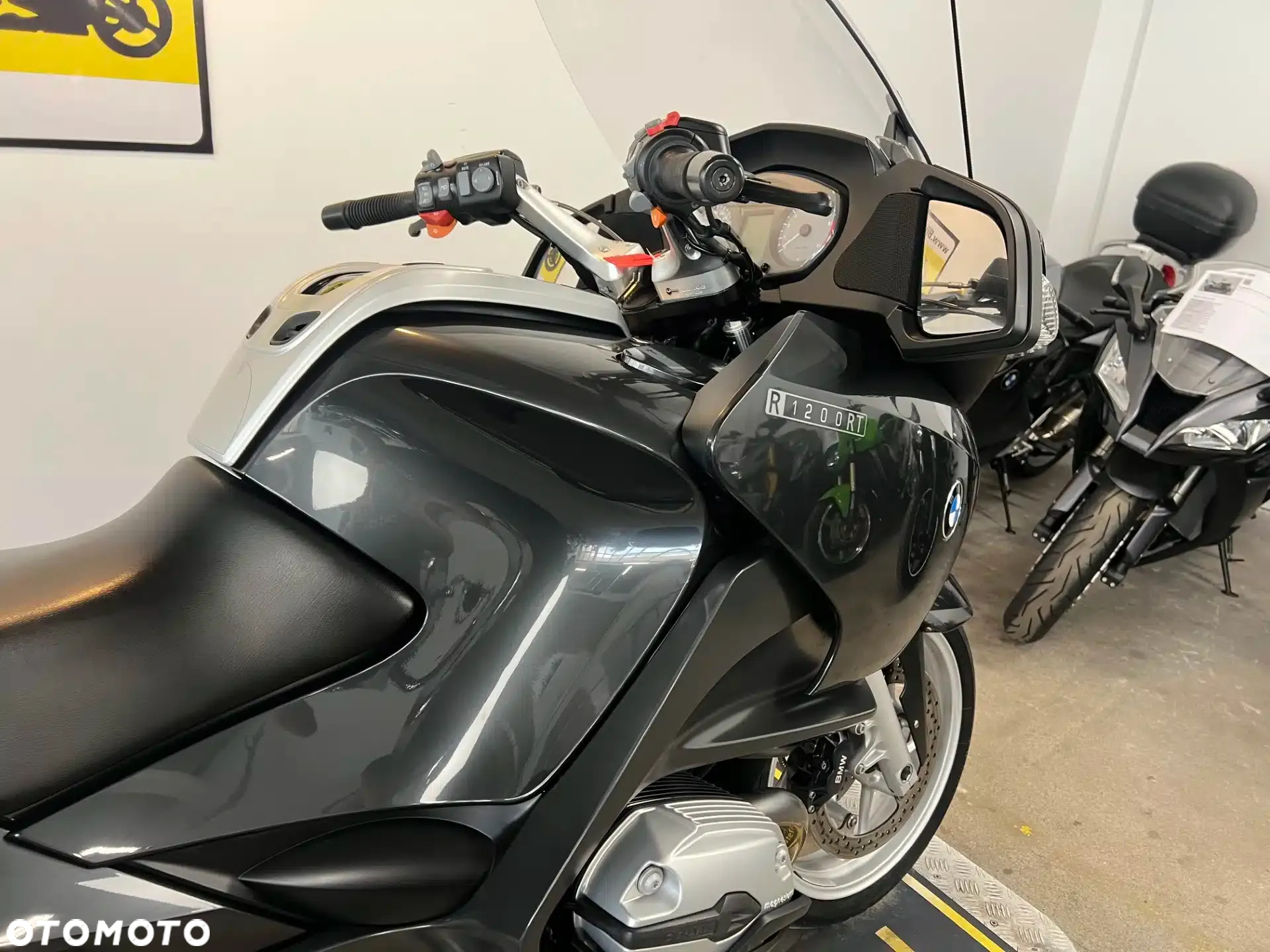 BMW R - 11