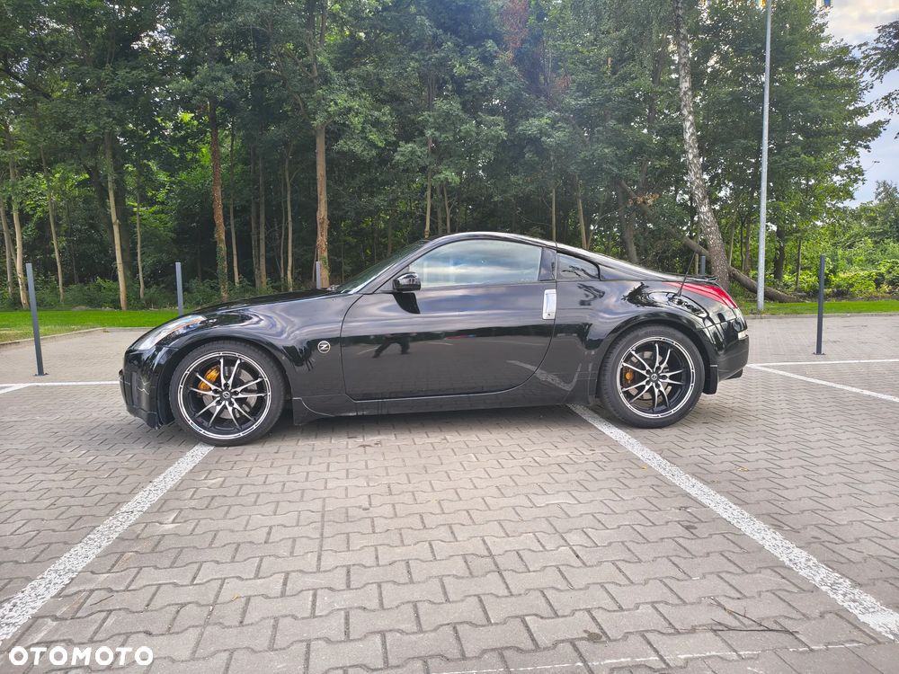 Nissan 350 Z - 24