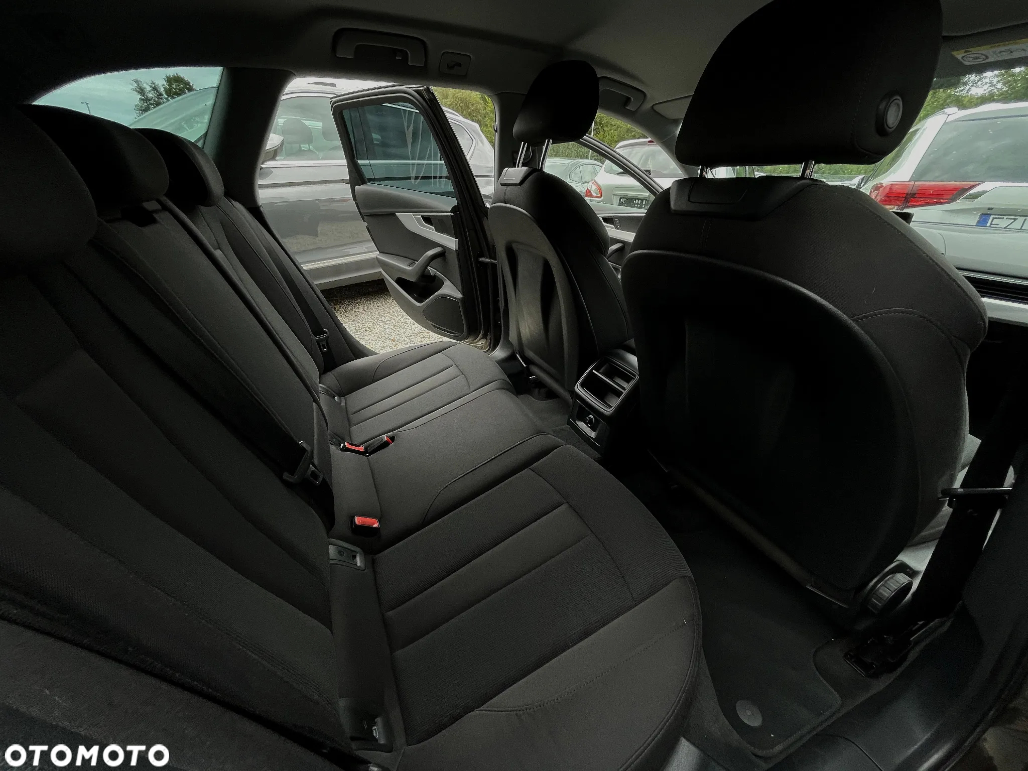 Audi A4 2.0 TFSI ultra S tronic - 35