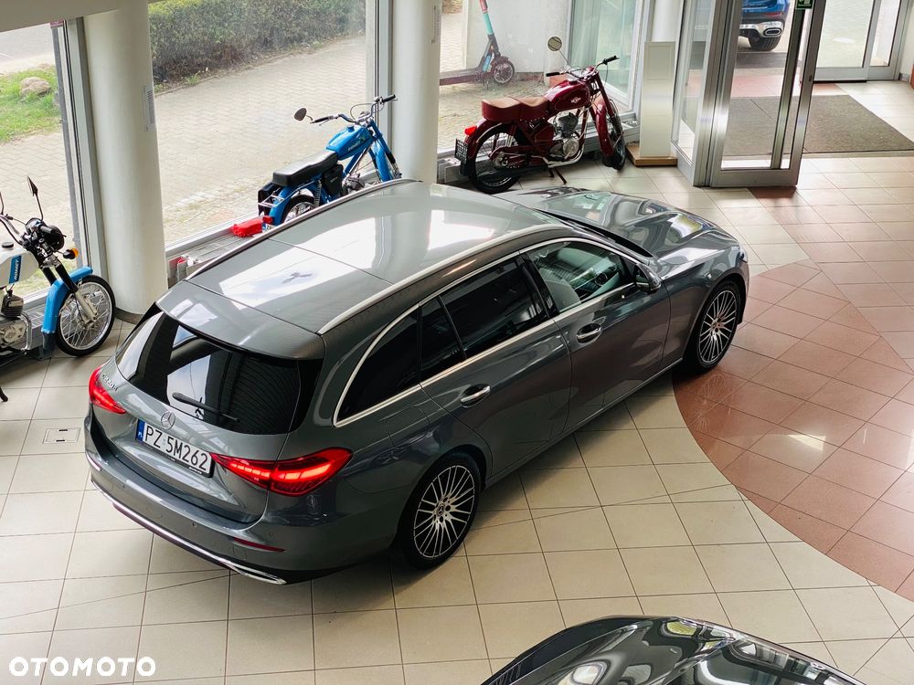 Mercedes-Benz Klasa C 220 d mHEV - 17