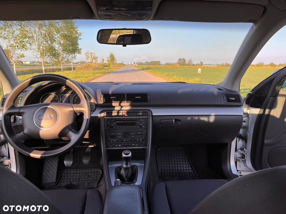 Audi A4 Limousine 1.8T - 13