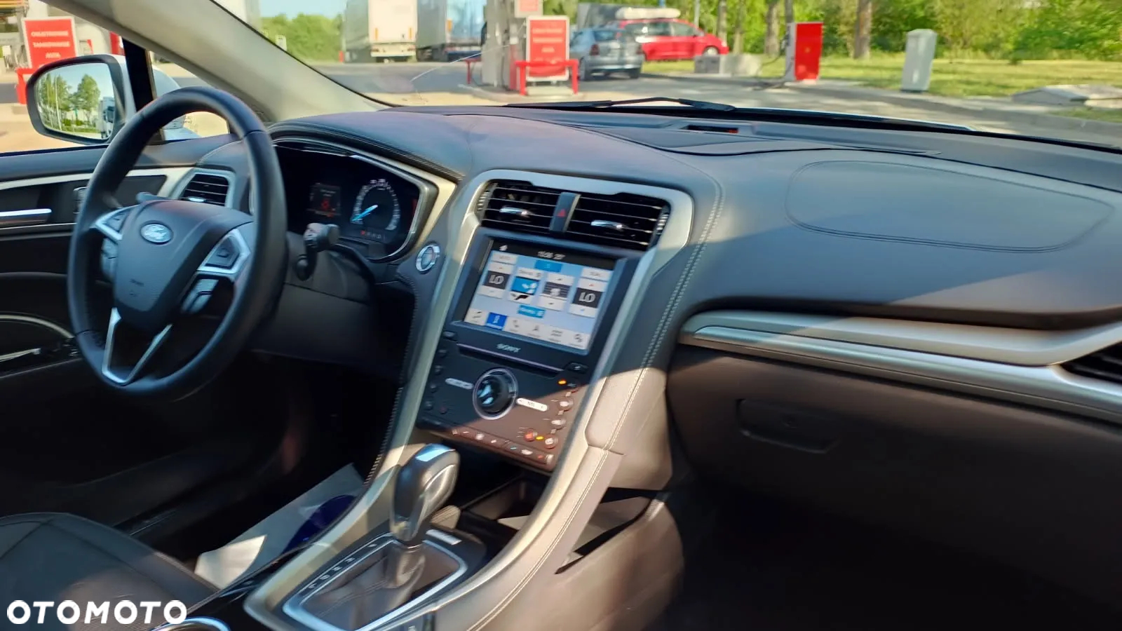 Ford Mondeo Vignale 2.0 Hybrid - 25