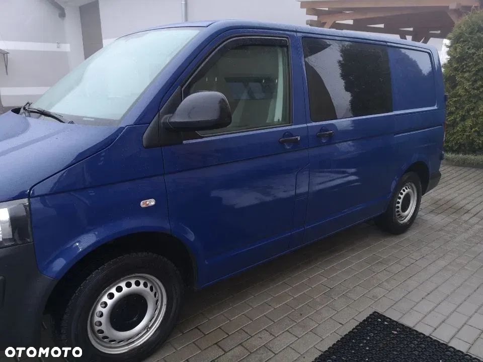Volkswagen Transporter T5 - 2