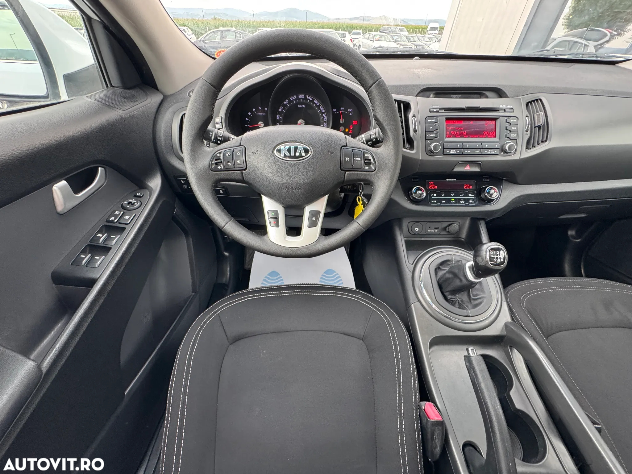 Kia Sportage 2.0 CRDI 2WD Spirit - 27
