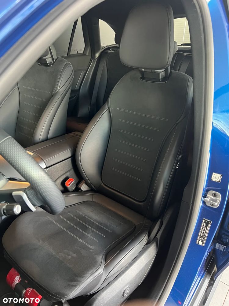 Mercedes-Benz GLC - 24