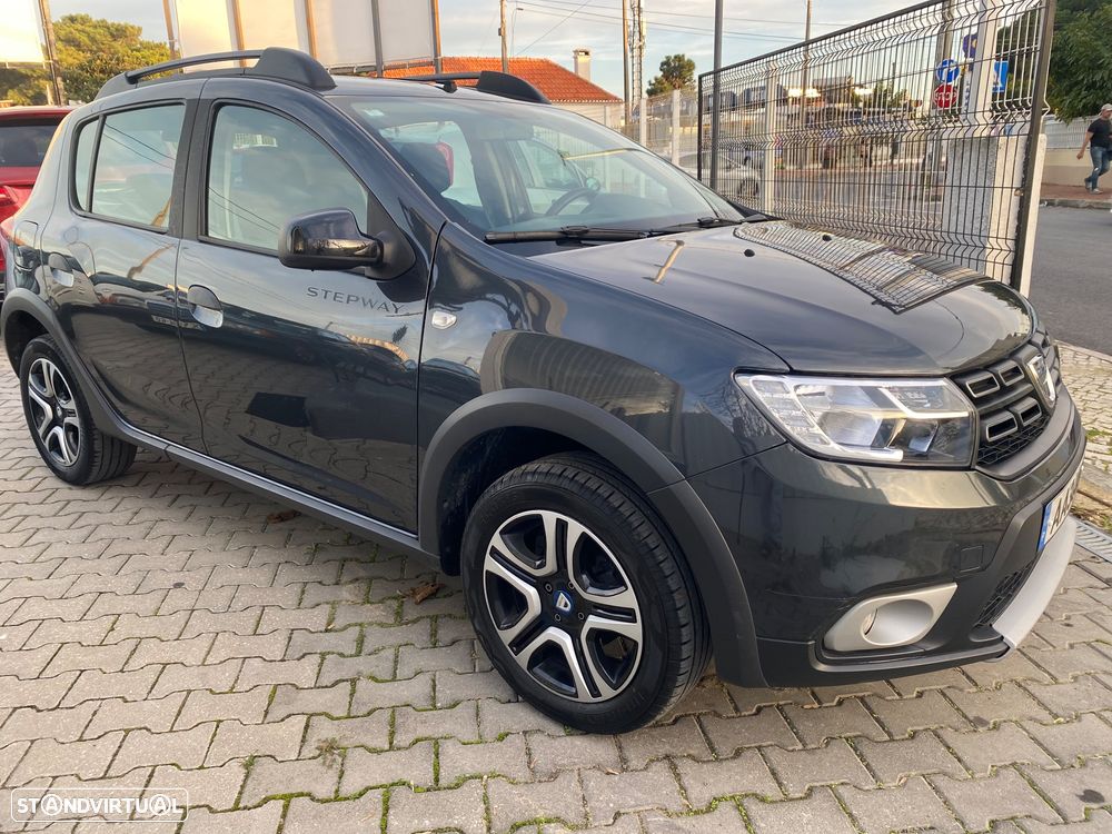 Dacia Sandero - 1