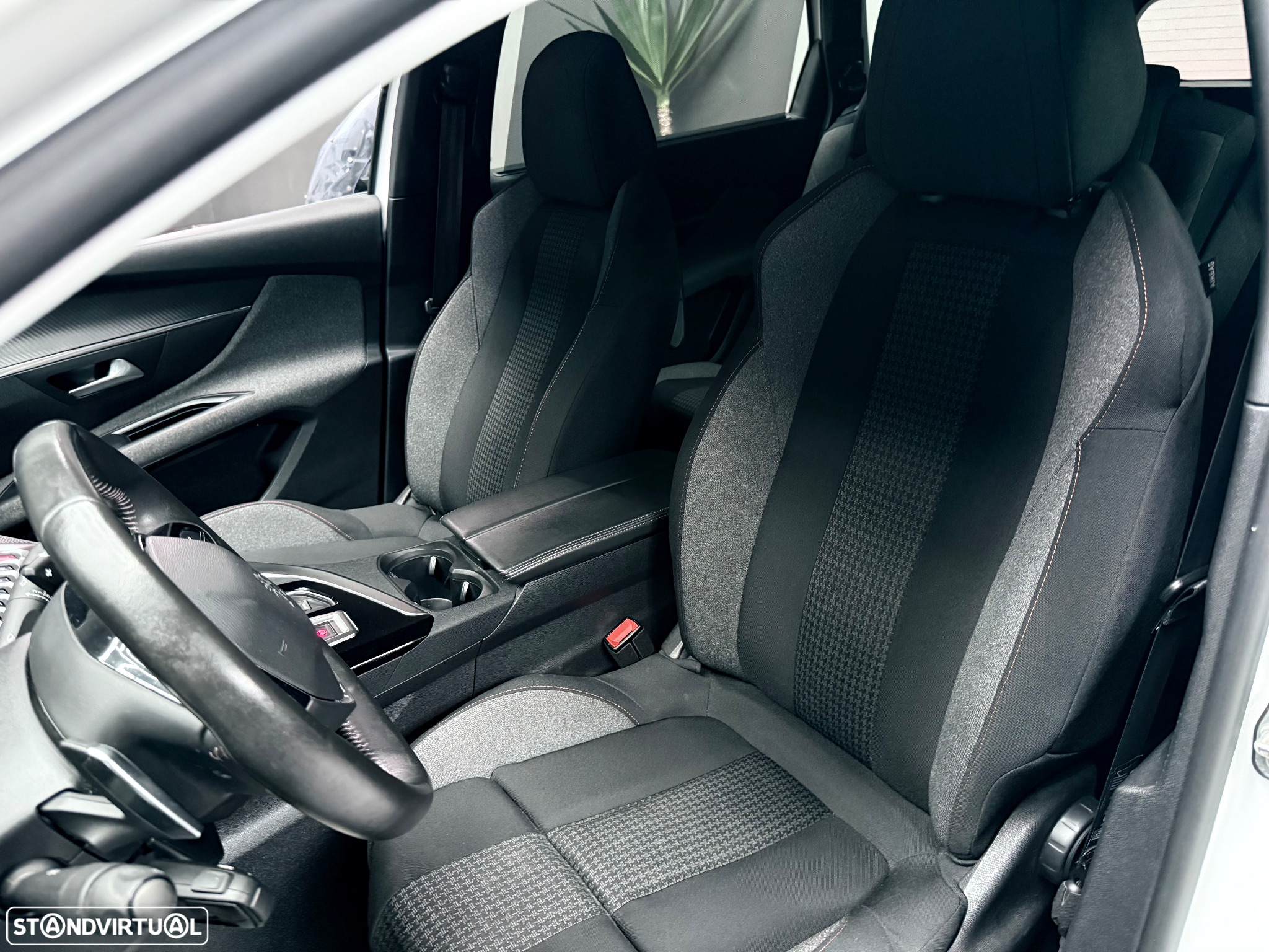 Peugeot 5008 1.5 BlueHDi Active Pack EAT8 - 15