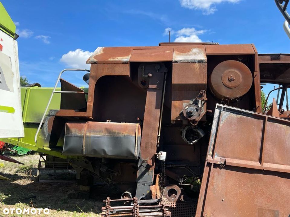 Kombajn zbożowy Claas Medion Mega Dominator na części - 2