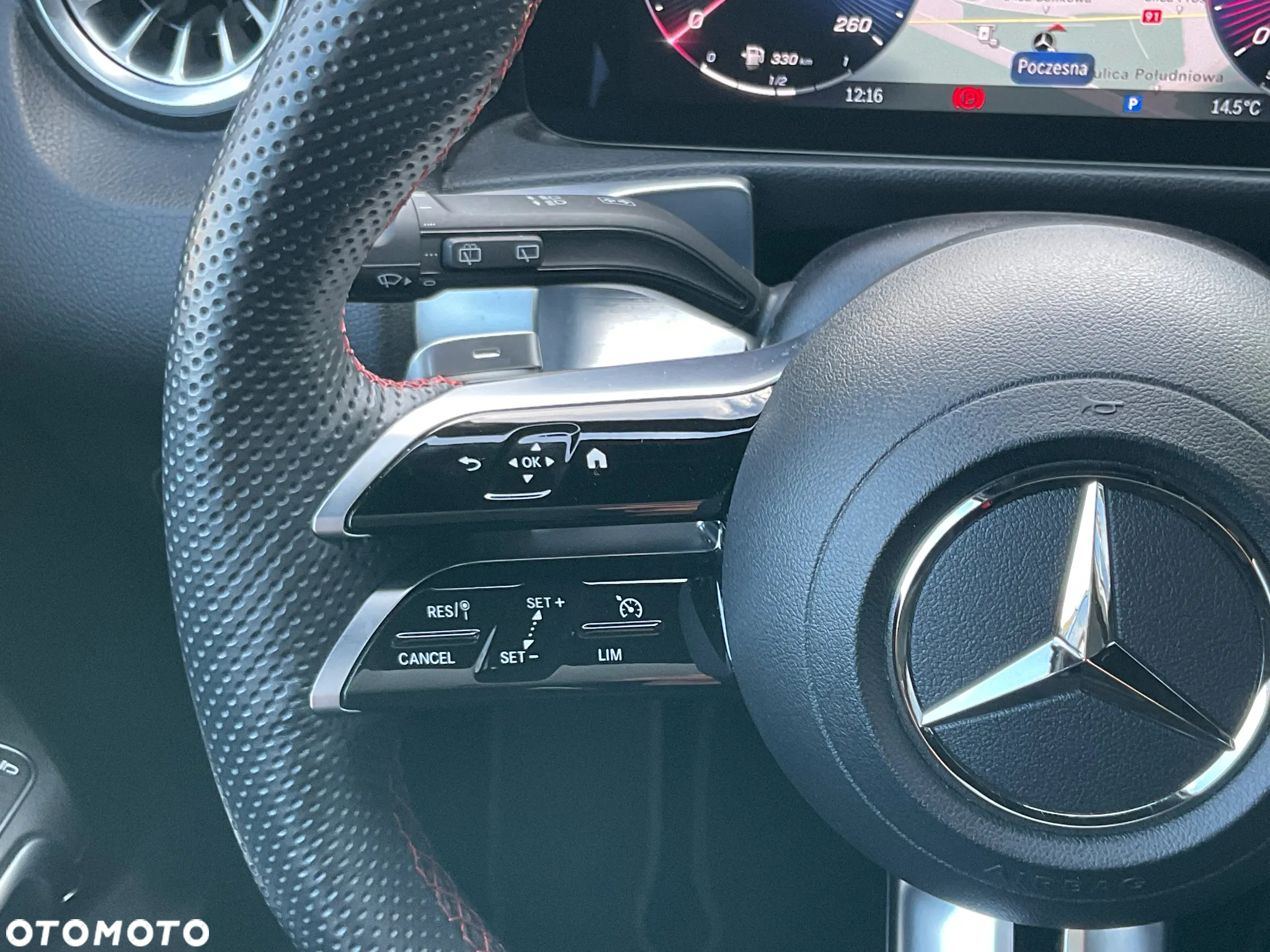 Mercedes-Benz GLB 200 d AMG Line 8G-DCT - 23