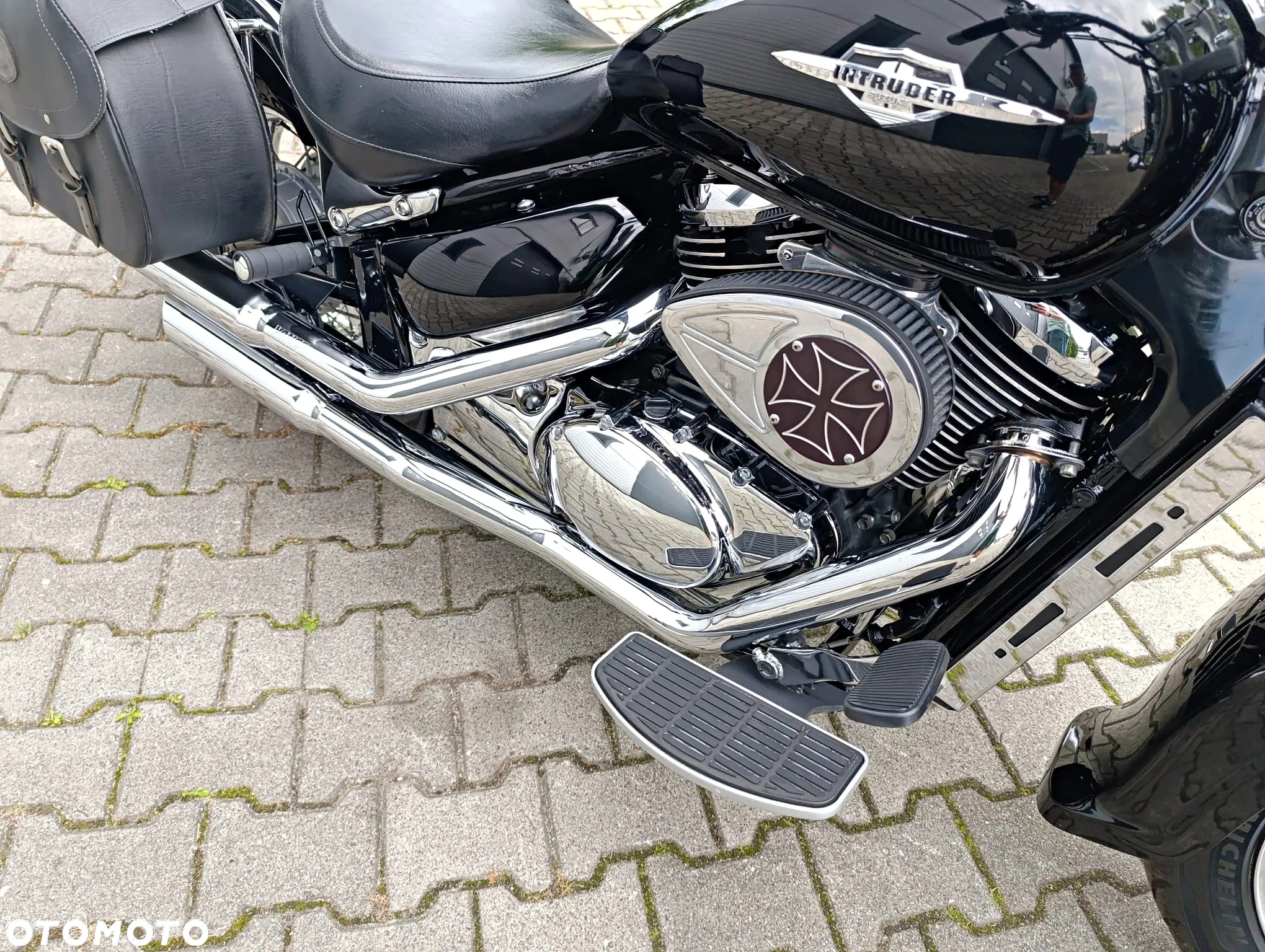 Suzuki Intruder - 4