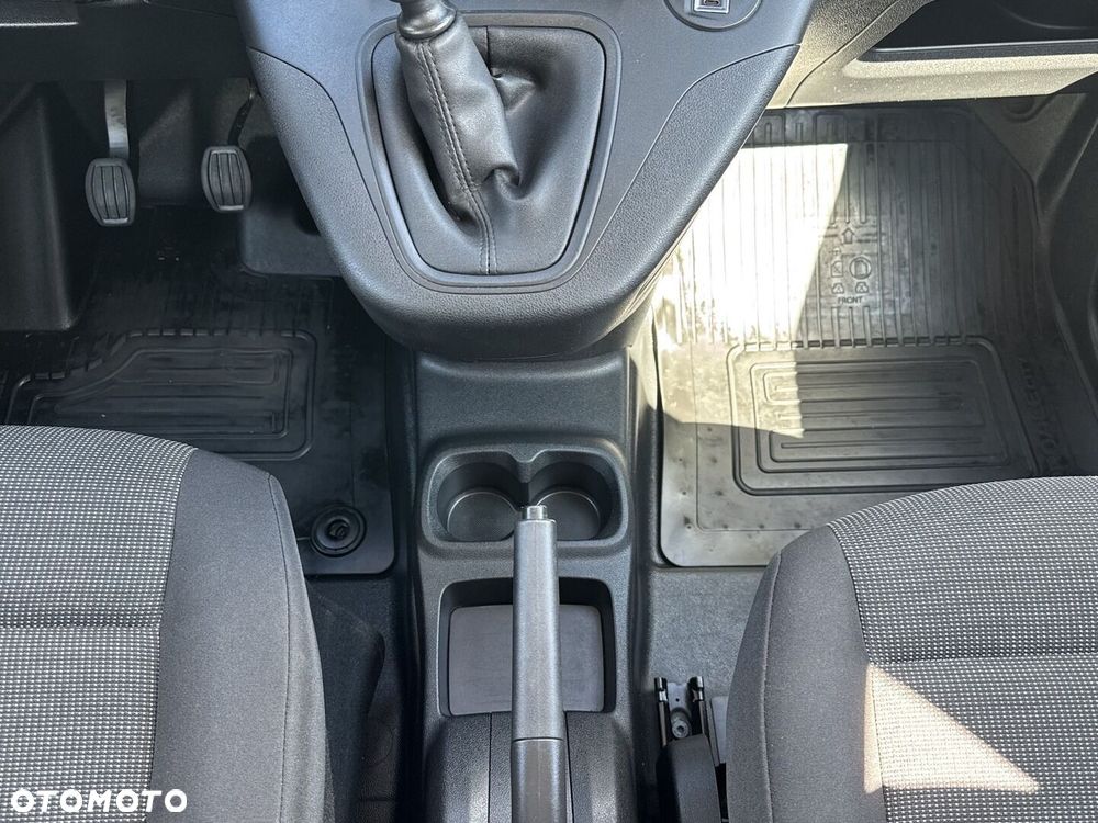 Toyota PROACE CITY - 31