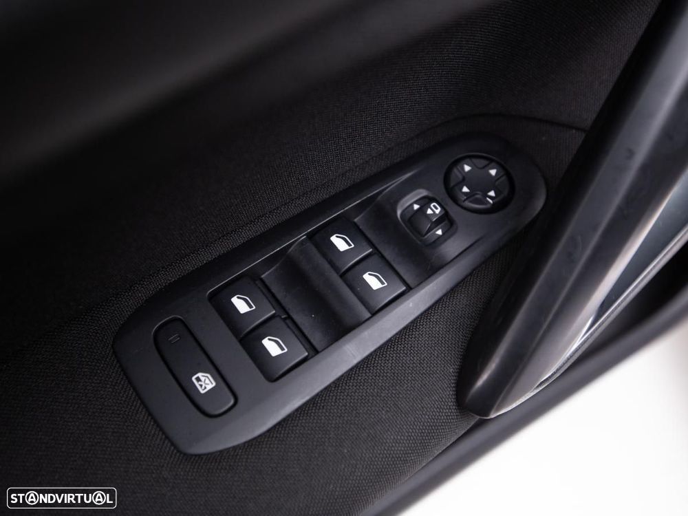 Peugeot 308 SW 1.5 BlueHDi Style - 11